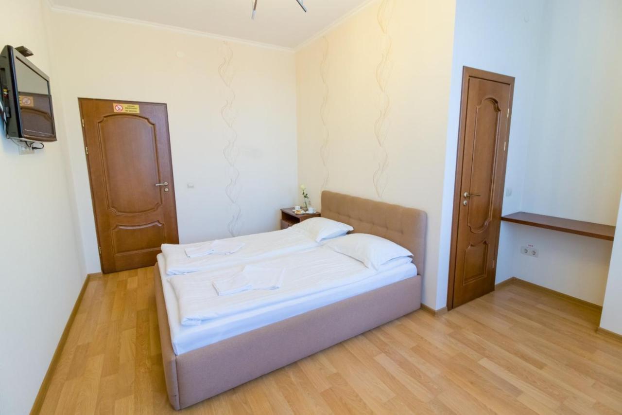 Orhideya Bed & Breakfast Lviv Ngoại thất bức ảnh